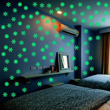 Load image into Gallery viewer, 50pcs 3D Snowflake Luminous Wall Sticker Fluorescent Glow In The Dark Wall Decal For Homw Kids Room Bedroom Christmas Decor