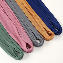 Load image into Gallery viewer, 2023 Newest Pleated Bubble Chiffon Instant Hijabs Plain Crinkle Shawls Scarf Lady High Quality Soft Thick Muslim Wraps 180*85Cm