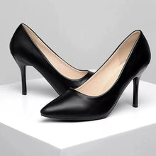 Load image into Gallery viewer, Yafukano Shoe - Black