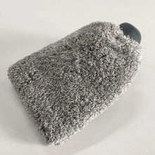 Load image into Gallery viewer, New Soft Glove High Density Wash Cloth Ultra Super Absorbent Microfiber Car Sponge Plush Glove