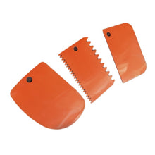 Load image into Gallery viewer, 3PCS/Lot Cream Scraper Irregular Teeth Edge DIY Scraper Cake Decorating Fondant Pastry Cutters Baking Spatulas Tools