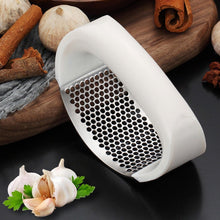 Load image into Gallery viewer, 1Pcs Stainless Garlic Press Household Manual Garlic Press Device Kitchen Press Squeezer Ginger Garlic Tools Kitchen Accessories