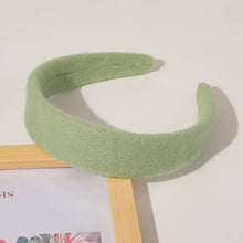 Load image into Gallery viewer, 2019 Chic Pearl Beads Thick Velvet Women Wide Headband Hair Accessories Sponge Head Hoop Turban Female Korean Stretch Hair Bands