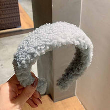 Load image into Gallery viewer, 2019 Chic Pearl Beads Thick Velvet Women Wide Headband Hair Accessories Sponge Head Hoop Turban Female Korean Stretch Hair Bands