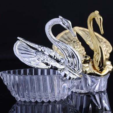 (24 pieces/lot) Wedding Party Decoration Swan Candy Box Gold And Silver Color Plastic Birthday Party Favors Chocolate Boxes B071