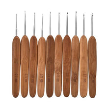 Load image into Gallery viewer, 8Pcs Mix Size 2.5mm-6mm Crochet Hook Knit Weave Yarn Craft Knitting Needle Plastic Handle Knitting Hooks Needles Tools xmas GIFT