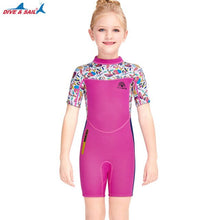 Load image into Gallery viewer, Boys Girls 2.5mm Neoprene Kids Shorty Wetsuits Thermal Swimsuit Back Zip Keep Warm Toddler Child Swimming Diving Surfing