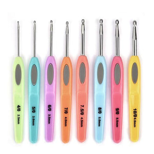 8Pcs Mix Size 2.5mm-6mm Crochet Hook Knit Weave Yarn Craft Knitting Needle Plastic Handle Knitting Hooks Needles Tools xmas GIFT