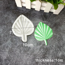 Load image into Gallery viewer, 1Pc Palm Leaf Silicone Sugarcraft Mold Turtle Leaves Fan Shape Resin Tools Chocolate Cupcake Fondant Mould Cake Decorating Tools